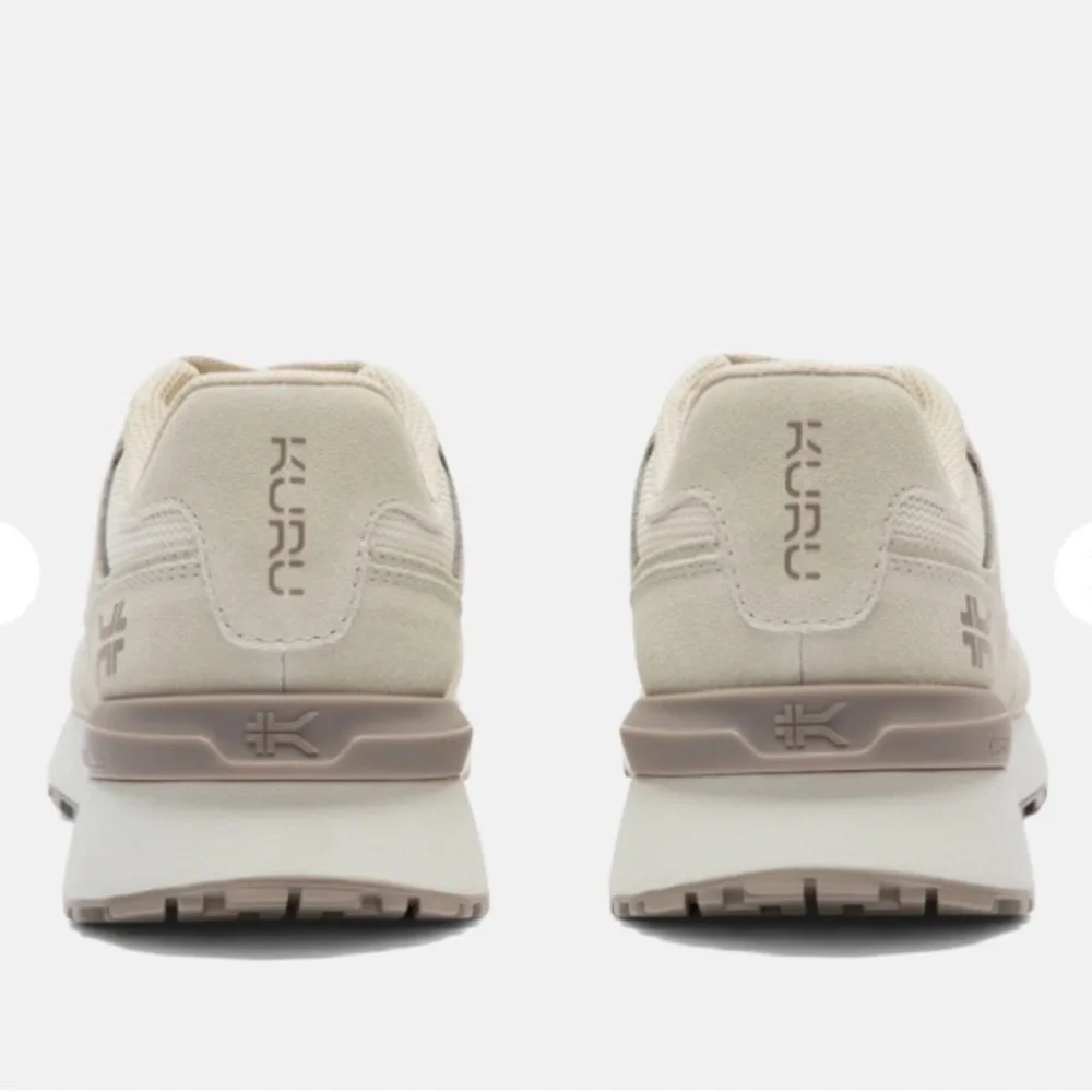 KURU APOGEE Retro‎ Sand-Ecru Athletic Shoes size 8M